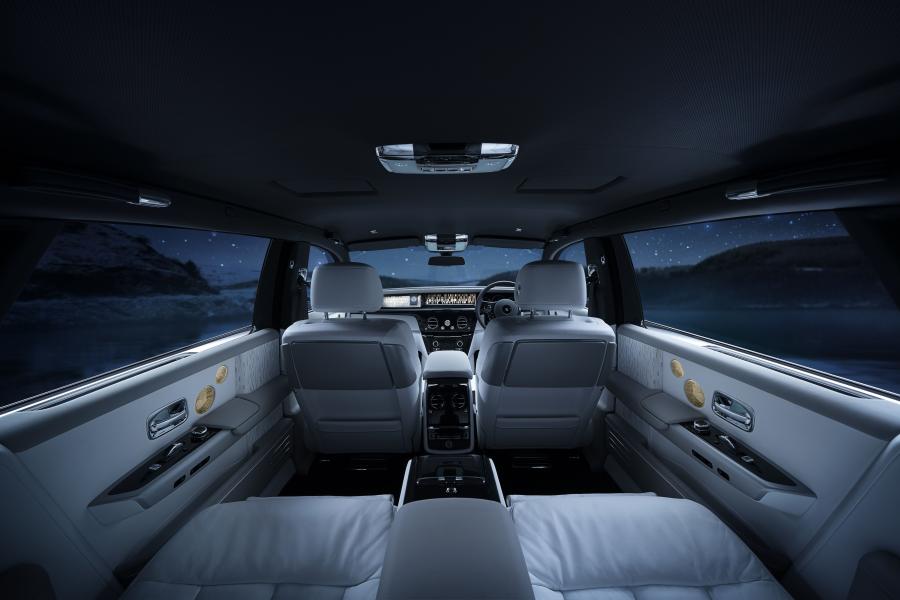 Интерьер Rolls-Royce Phantom Tranquillity 2019 года  (фото 4 из 17)